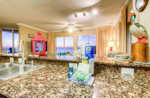 El Centro Beach Condo | Tidewater 600-2BD, 2BA, and Amazing Ocean View!
