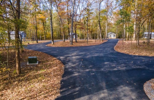 Guntersville Apartment | Tiny House Glamping Retreat- 670+ Acres Private Property on Lake Guntersville