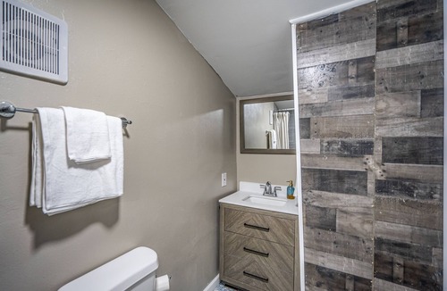 Oak Cliff Cottage | Tiny house in Bishop Arts!