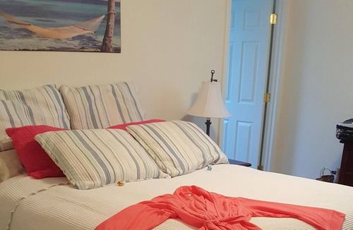 Waveland Cottage | Tired of snow? head to the gulf coast! creola has got you covered!