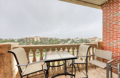 Seacrest Beach Condo | Top floor condo steps to the beach Shared pool & close to shopping & dining