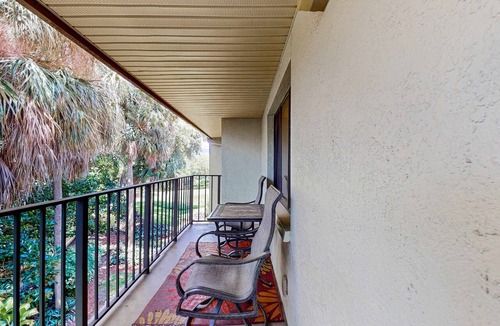 Tierra Verde Condo | Top floor Condo with on site pool hot tub grills gym and private balcony