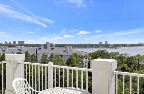 Villa Lago Condo | Top-Floor Grand | 3BR/3BA | 3 Balconies & Bay Views