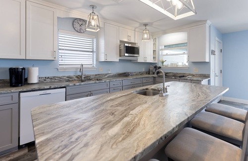 Crescent Beach House | Top Rated Home | 5 Star Reviews | Siloam Waters | 4 Bedroom Gulf-Front