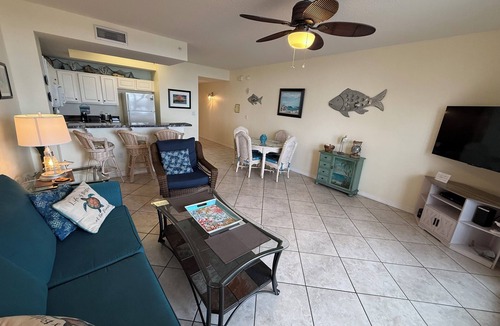 Navarre Beach Condo | TOP RENTAL DIRECTLY ON THE GULF W/FREE CHAIR SERVICE! ONLY 1 WEEK LEFT OF OCT!