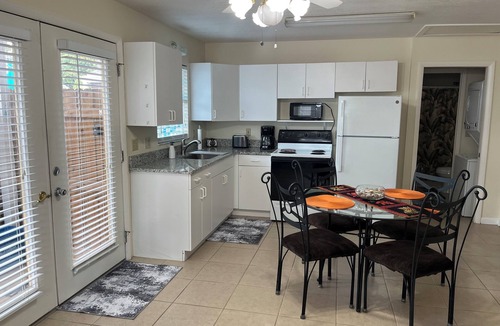 Gulfport Cottage | Totally Private 2-bedroom Cottage in Gulfport