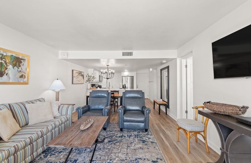 Sunnyside Condo | Totally Remodeled C3 building, 2 bdr. 2bth. Amazing gulf front