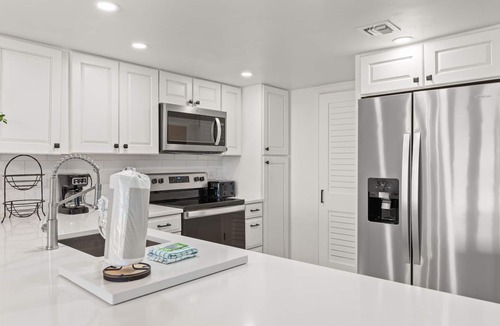 Sunnyside Condo | Totally Remodeled C3 building, 2 bdr. 2bth. Amazing gulf front