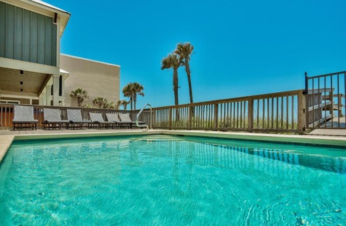 Bel Air House | Tourist Trap