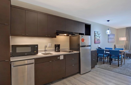 Panama City Beach Hotel | TownePlace Suites by Marriott Panama City Beach Pier Park