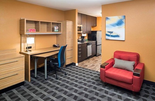 Panama City Hotel | TownePlace Suites by Marriott Panama City
