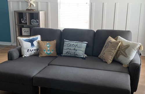 Navarre House | Townhome close to beach (sleeps 11)