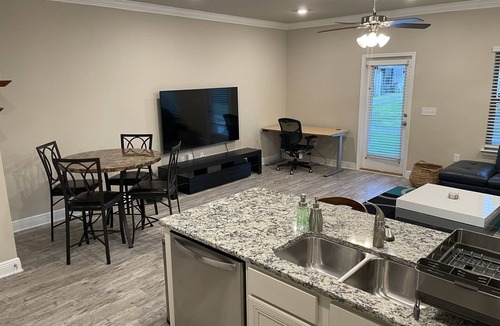 South Pensacola House | Townhome in Downtown Pensacola w/POOL
