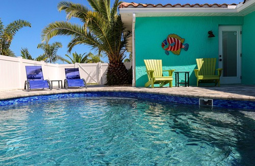 Flor-a-mar House | Traditional Florida Home Ready for Families Enjoyment! Boat Rental Available