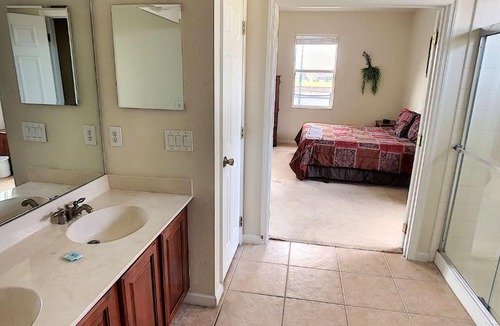 Trafalgar Village Villa | Trafalgar Village 2602