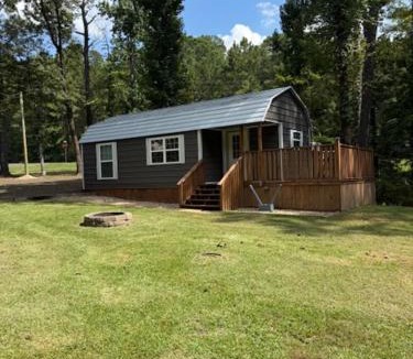 South Toledo Bend House | Trails , Tails , and Scales Cabin 2