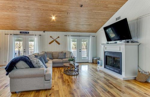 Andalusia House | Tranquil Gantt Lake Home w/Deck & Patio!