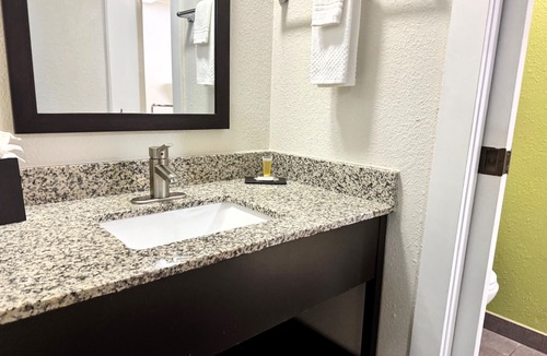 Flowood Hotel | Travelodge by Wyndham Flowood/Jackson/Airport North