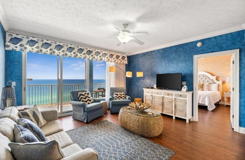 Lower Grand Lagoon Apartment | Treasure Island #1207