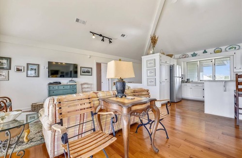 Plantation House | TREAT YOUR FAMILY to comfort in this beautiful four bedroom home.