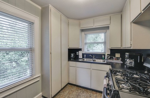 Arlington Heights House | Treetop Getaway in Historic Neighborhood, top rated for cleanliness and location