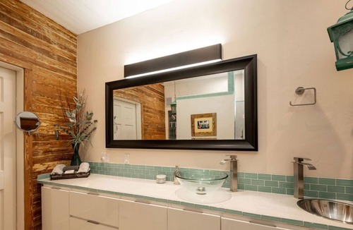 Old Town House | Tropical Breeze Villa - 2 Bedroom + Loft, 2.5 Bathroom HOT TUB OLD TOWN KW