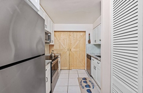 Plantation Condo | Tropical Garden Oasis with Available Private Chef, Close to Sawgrass Outlet Mall