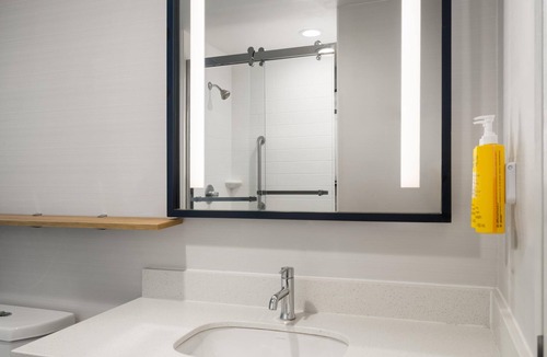 Lake Charles Hotel | Tru By Hilton Lake Charles