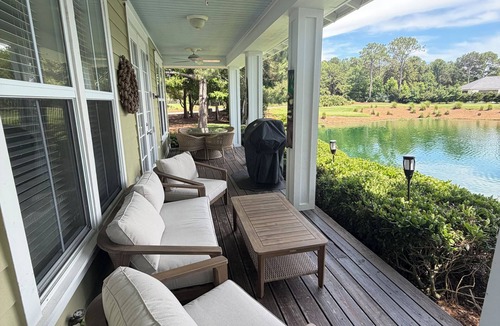 Laurel Grove House | Tuckamore Cottage Beach and Greens!-Emerald Coast at its best! 2 Golf Carts