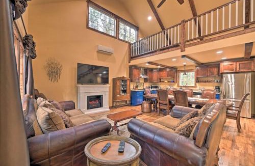 Broken Bow House | Tudor-Style Broken Bow Cottage w/Hot Tub & Decks!