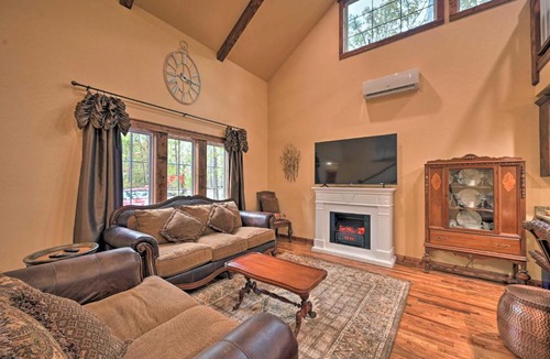 Broken Bow House | Tudor-Style Broken Bow Cottage w/Hot Tub & Decks!