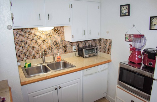 Destin Condo | Turtles Nest Mins to the Beach Family Condo