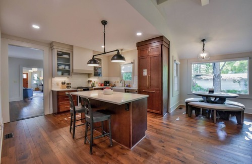 Tuscaloosa House | Tuscaloosa Charmer - Walk to Bryant Denny Stadium, The Strip, & Downtown!