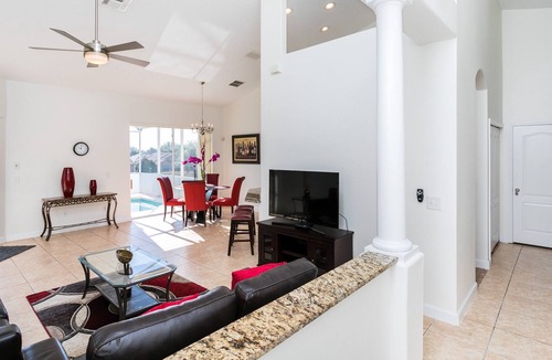 Lake Davenport Estates Villa | Tuscan Hills 3 bed, 2 bath courtyard villa with pool.