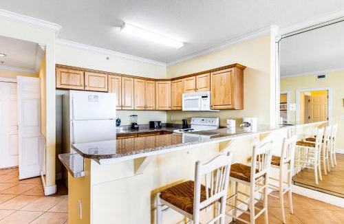 Long Beach Apartment | Twin Palms 904