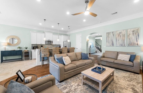 Villa Lago House | Two Golf Carts ~ Golf Course View ~ Private Beach Access