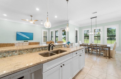 Villa Lago House | Two Golf Carts ~ Golf Course View ~ Private Beach Access