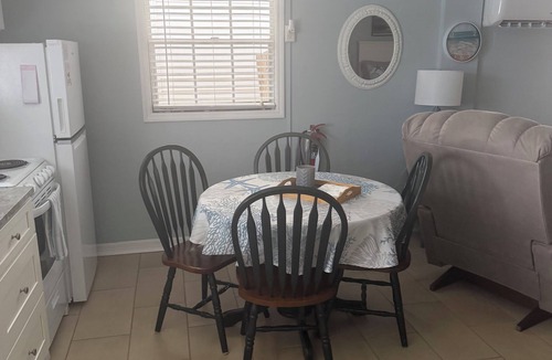 Cortez Cottage | Ty's Canal Cottage