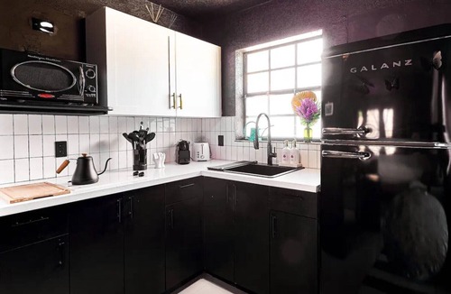 Downtown Fort Lauderdale Apartment | UNFORGETTABLE STUDIO NEAR LAS OLAS BEACH | GARDEN