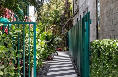 Downtown Fort Lauderdale Apartment | UNFORGETTABLE STUDIO NEAR LAS OLAS BEACH | GARDEN