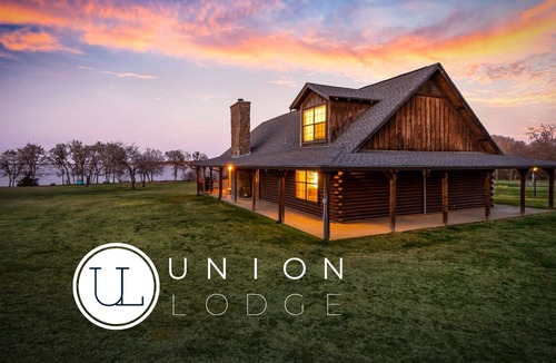 Streetman Cabin | Union Lodge | 10 Acres | Waterfront | Recreation