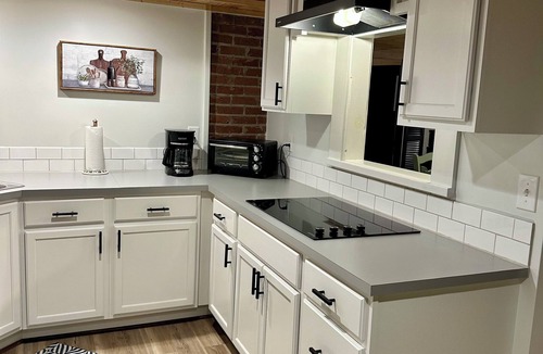 Summit Apartment | Unique Loft in town of Summit