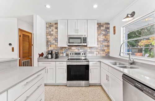 Laguna Beach Estates House | Unique Tiki House- Private POOL-Golf cart-Nothing like this!