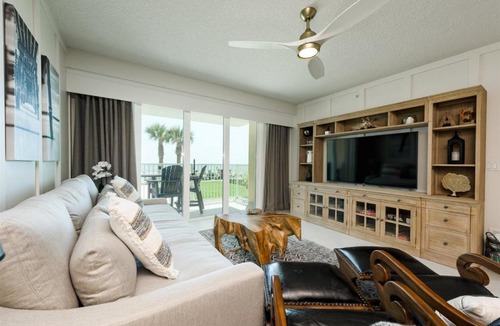 Ocean View Halifax Estates Apartment | Unit 103 Aruba - 3 Bedroom Ocean Front