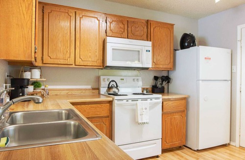 Killeen House | Unplug at our family-friendly home with a spacious yard close to Fort Hood!