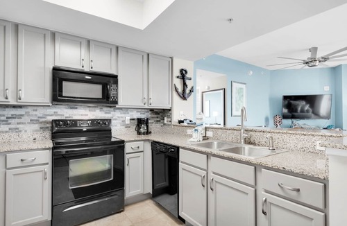 Fort Walton Beach - Destin Condo | 🌅Updated Condoo~HUGE Lagoon Pool~Balcony~SplashPad~Palms Resort 1602 Full 2BR