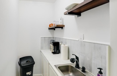 Greenwood Apartment | Updated & Cozy Studio in North Greenwood!