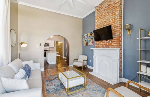 Mid-City District House | Updated Tremé Shotgun | 1 Block to Streetcar