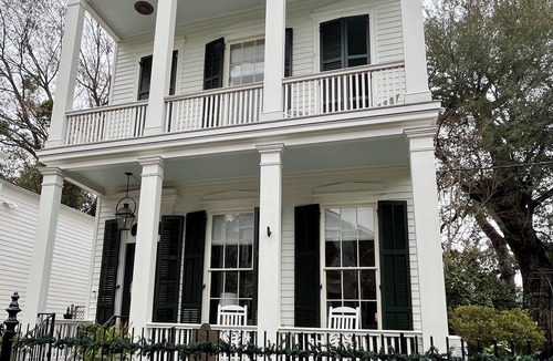 Touro House | UPTOWN HOME, 1/2 block to Magazine St. & steps to St. Charles Ave, SLEEPS 6!