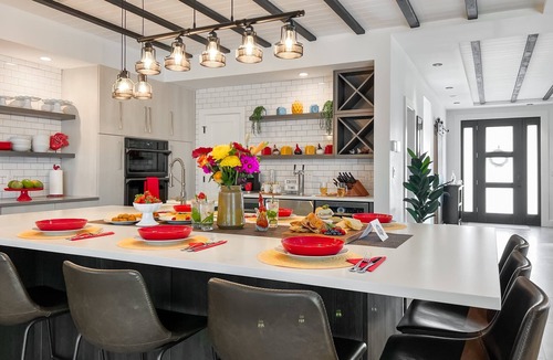North Hyde Park House | Urban Oasis | Pool/Spa & Games, Near Downtown